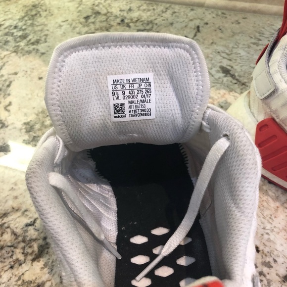 White and bright red Men’s Adidas NMD size 9.5 - Picture 5 of 7